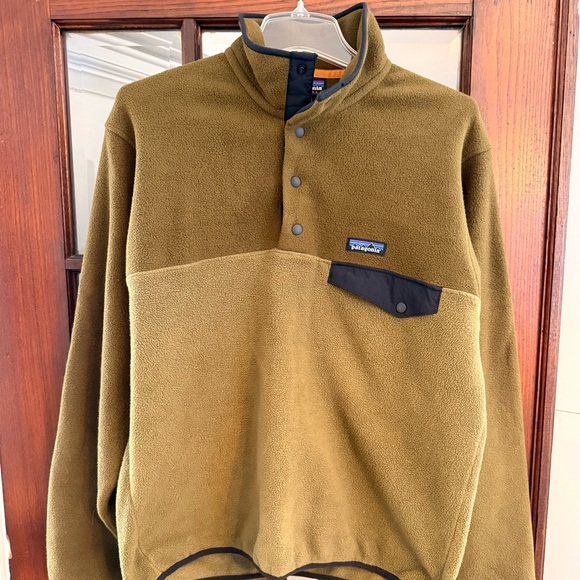 Patagonia Sweaters - Patagonia Green Synchilla Fleece